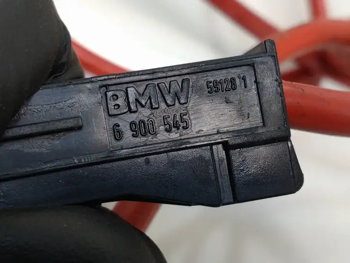 BMW 5 E60 E61 (2004 - 2010) 6925172 Плюсовой провод аккумулятора — фото 4
