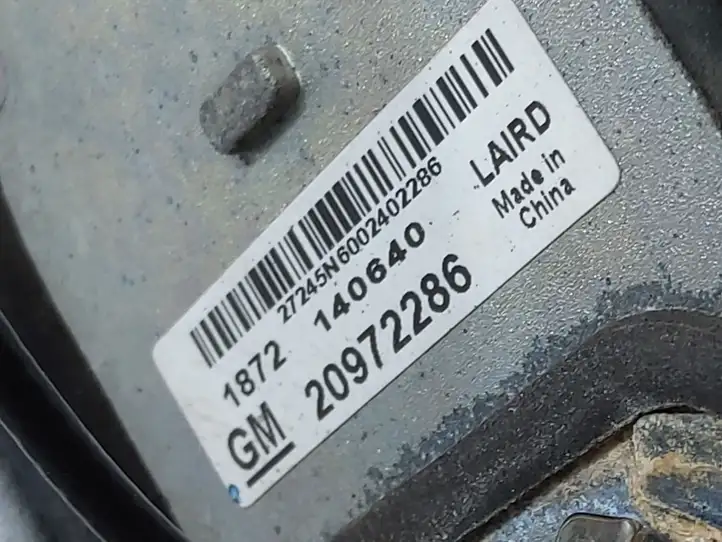 Cadillac XTS (2012 - 2017) 20972286 GPS антенна — фото 2