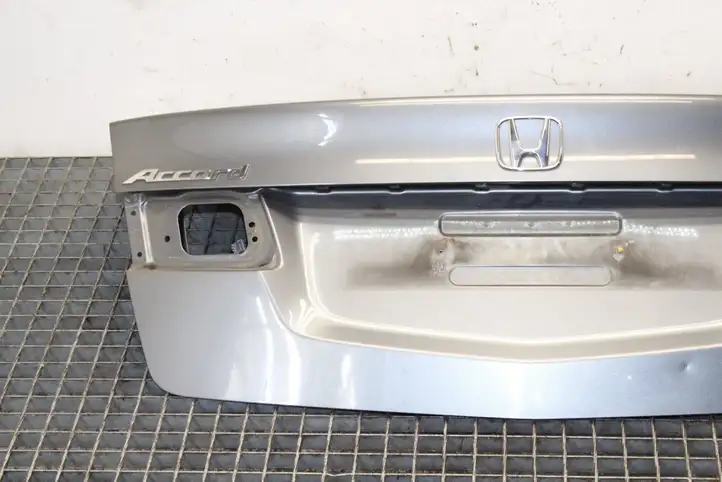 Honda Accord (2008 - 2016) Крышка багажника — фото 3