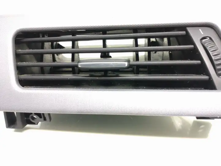 BMW 5 E60 E61 (2004 - 2010) 9112204 Боковой воздушный дефлектор — фото 3