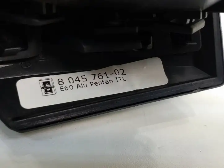 BMW 5 E60 E61 (2004 - 2010) 9112204 Боковой воздушный дефлектор — фото 8