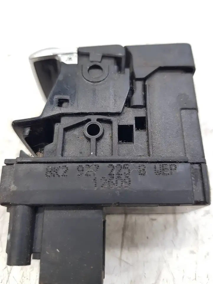 Audi A4 S4 B8 8K (2007 - 2011) 8K2927225B Кнопка ручного тормоза — фото 2