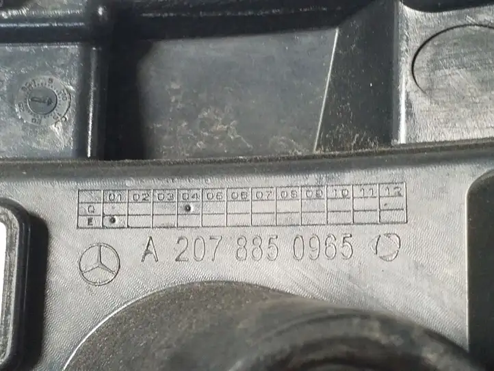 Mercedes-Benz E C207 W207 (2009 - 2017) A2078850965 Кронштейн заднего бампера — фото 3