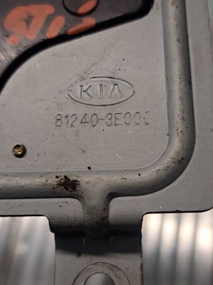 Kia Sorento (2006 - 2009) 812403E000 Актуатор замка задней двери — фото 3
