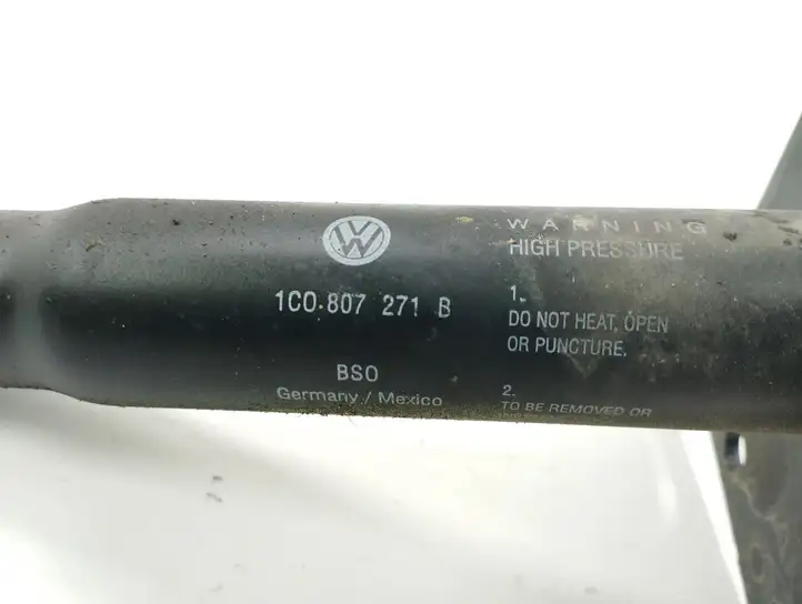 Volkswagen New Beetle (1997 - 2005) 1C0807271B Амортизатор переднего бампера — фото 5