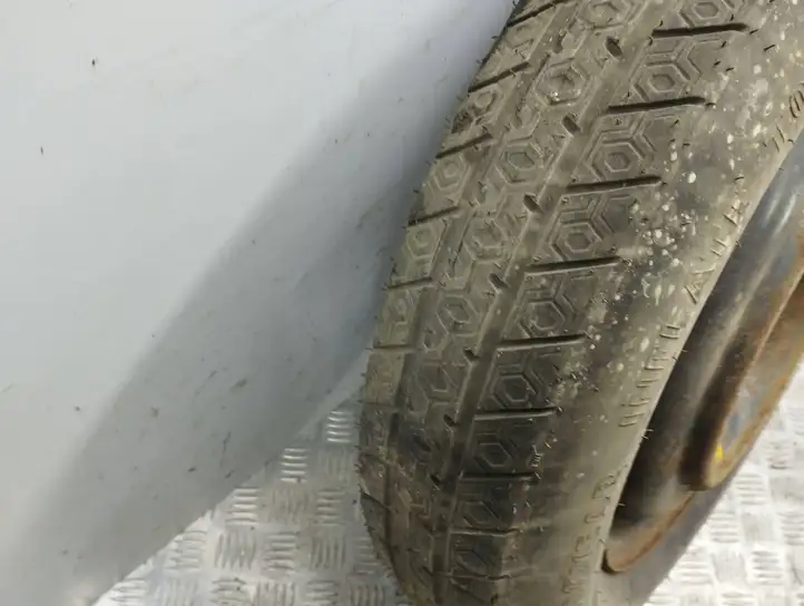 Chrysler Voyager (2004 - 2007)   Запасное колесо R 16