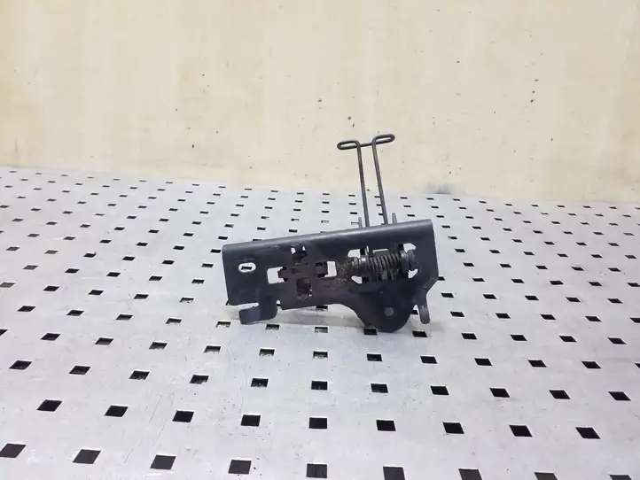 Nissan NV400 (2012 - 2020)   Петля замка капота