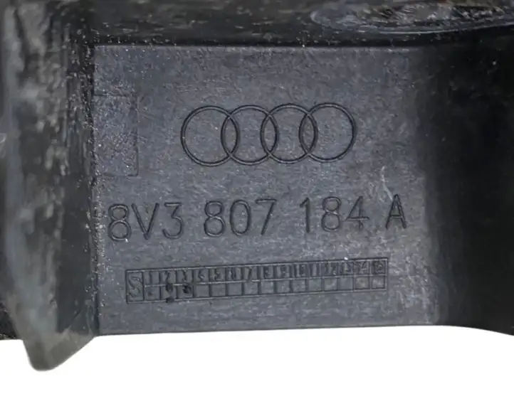 Audi A3/S3 8V (2012 - 2016) 8V3807184A Кронштейн угловой части бампера — фото 5