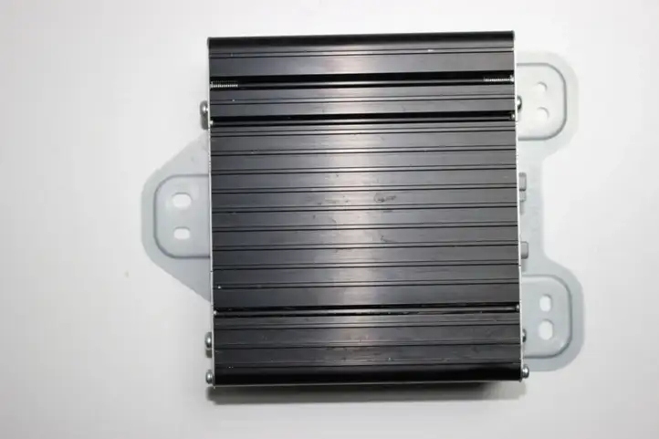 Mercedes-Benz GL X164 (2006 - 2012) A2049820020 Усилитель звука — фото 1