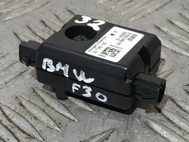 BMW 3 F30 F35 F31 (2012 - 2018) SY9231466 Усилитель антенны — фото 3