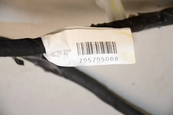 Tesla Model X (2015 - 2021) 1032443-90-G Прочая электропроводка — фото 3