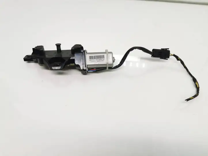 BMW 5 E60 E61 (2004 - 2010) 7129931 Доводчик крышки багажника — фото 1