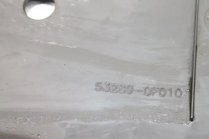 Toyota Corolla Verso E121 (2004 - 2007) 532890F010 Облицовка радиатора — фото 7