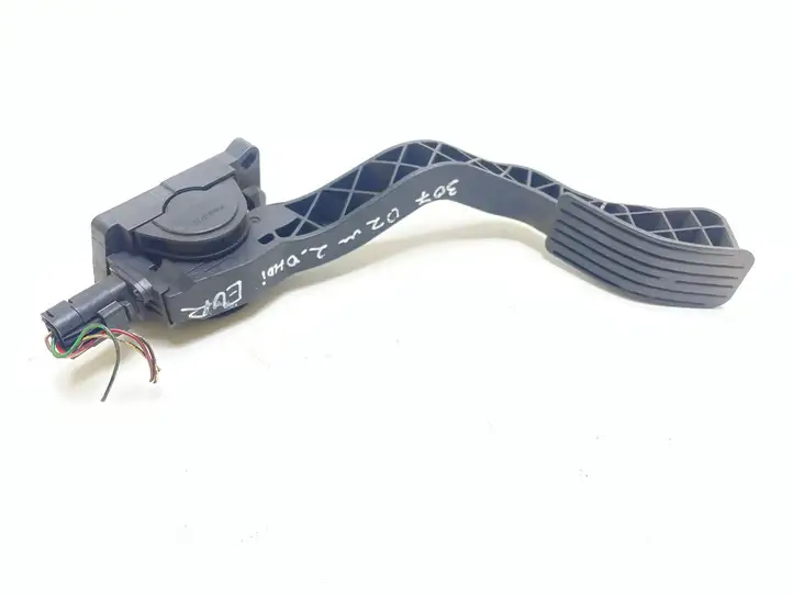 Peugeot 307 CC (2001 - 2005) 9646702180 Педаль акселератора — фото 1