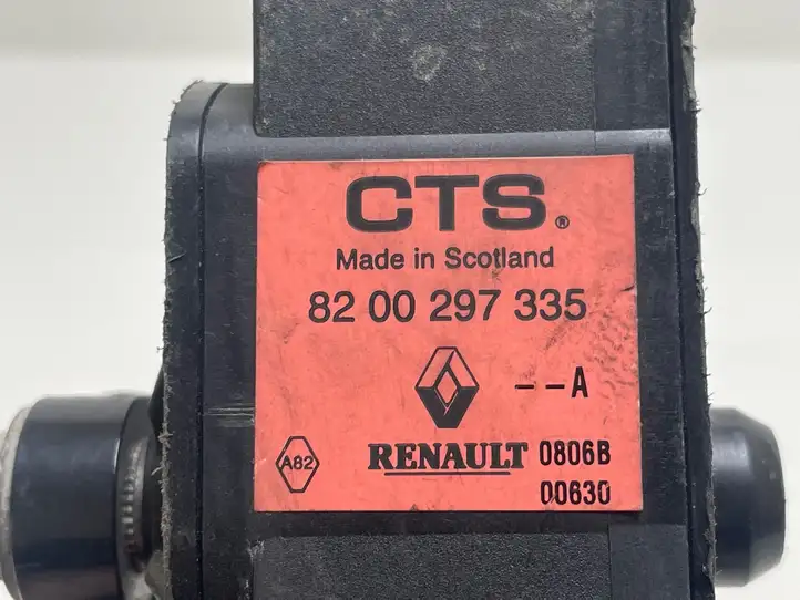 Renault Clio III (2005 - 2012) 8200297335 Педаль акселератора — фото 4