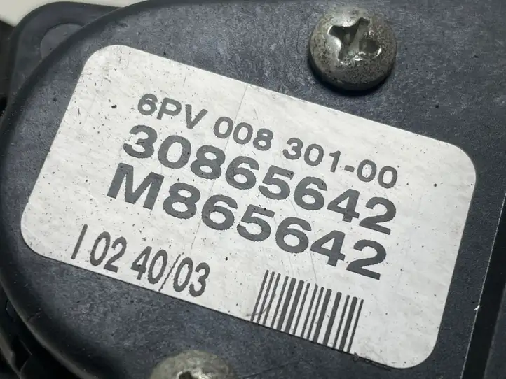 Volvo S40, V40 (2000 - 2004) 30865642 Педаль акселератора — фото 3