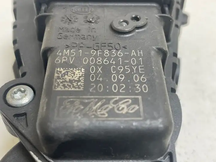 Ford Focus (2005 - 2008) 4M519F836AH Педаль акселератора — фото 4