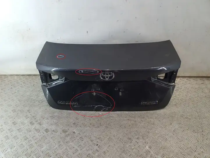 Toyota Corolla E210 E21 (2018 - ) 6440102F30 Крышка багажника — фото 1