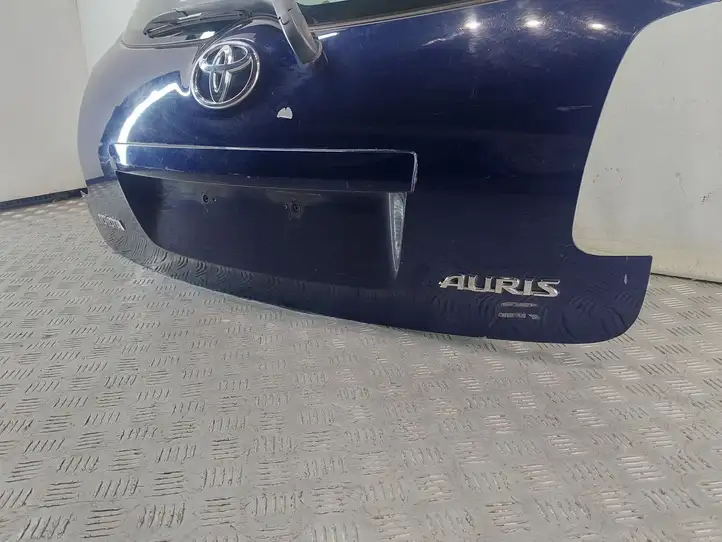 Toyota Auris 150 (2006 - 2012) 6700502110 Крышка багажника — фото 23