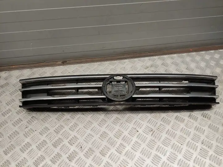 Volkswagen Tiguan Allspace (2017 - ) 5NG853653 Передняя решетка — фото 7