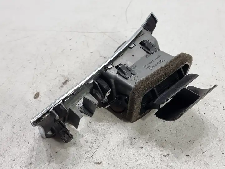 Audi A6 S6 C6 4F (2004 - 2008) 4F1820901 Боковой воздушный дефлектор — фото 2
