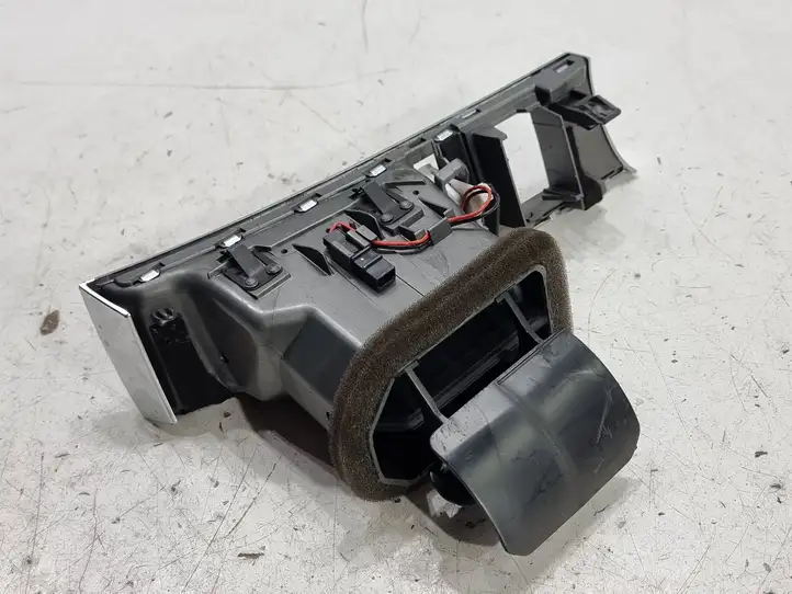 Audi A6 S6 C6 4F (2004 - 2008) 4F1820901 Боковой воздушный дефлектор — фото 6