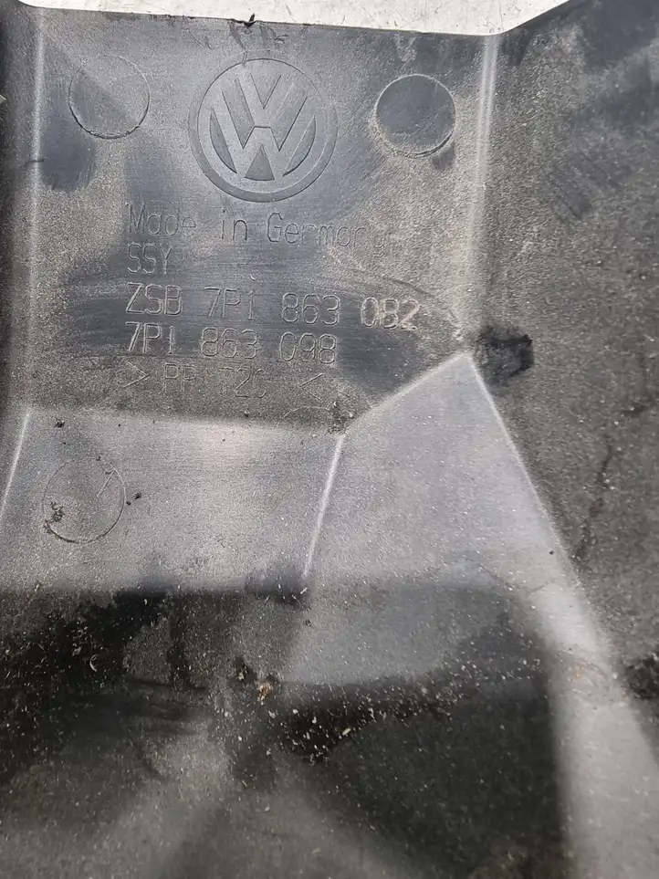 Volkswagen Touareg II (2010 - 2018) 7P1863698 Нижняя отделка панели приборов — фото 3
