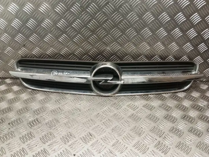 Opel Vectra C (2002 - 2005) 464192822 Верхняя решетка радиатора — фото 1