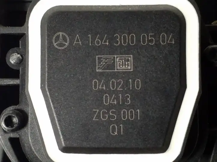 Mercedes-Benz GL X164 (2006 - 2012) A1643000504 Педаль акселератора — фото 3