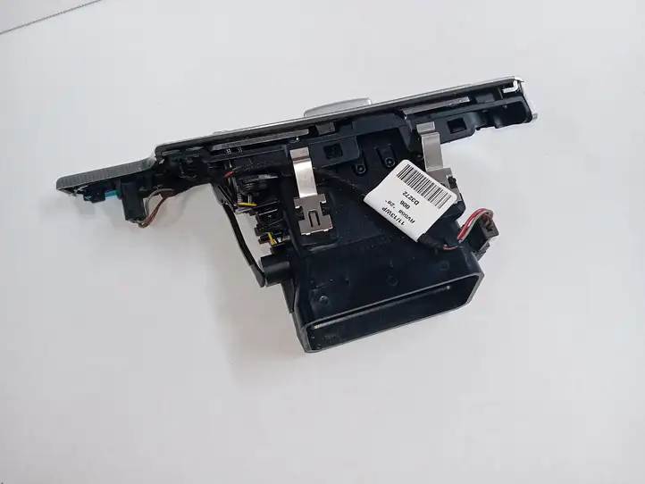 Mercedes-Benz E W212 (2009 - 2016) A2126803193 Боковой воздушный дефлектор — фото 6
