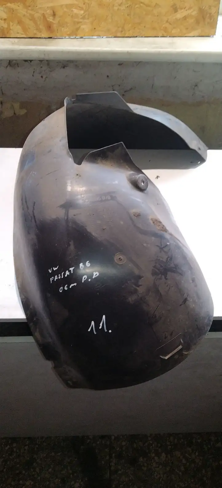 Volkswagen PASSAT B6 (2005 - 2010)  3C0805978 Подкрылок