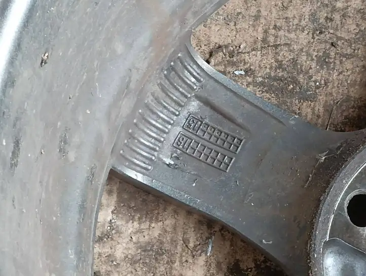 Volvo V50 (2004 - 2008) Легкосплавный колесный диск R16 — фото 8