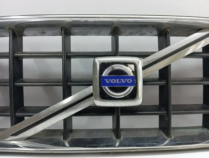 Volvo XC90 (2006 - 2014) 8620641 Верхняя решетка радиатора — фото 9