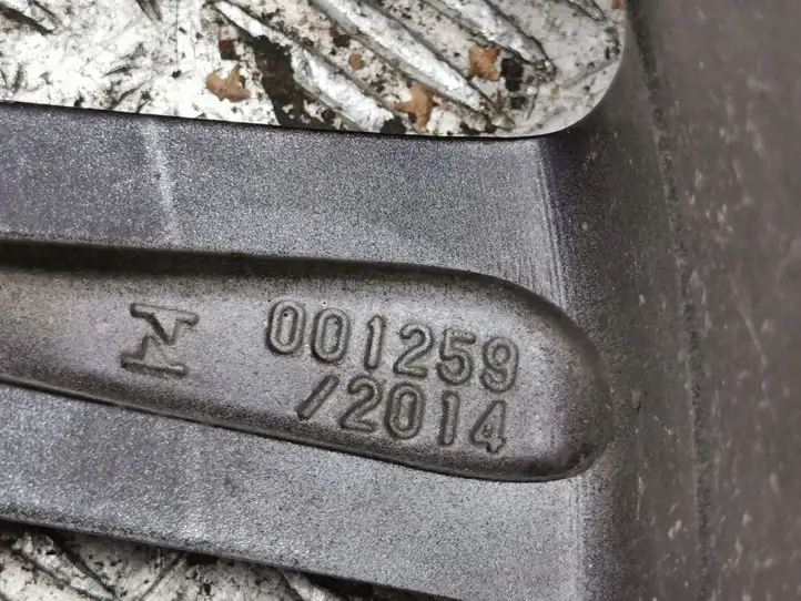 (2014 - 2017) Легкосплавный колесный диск R18 — фото 4