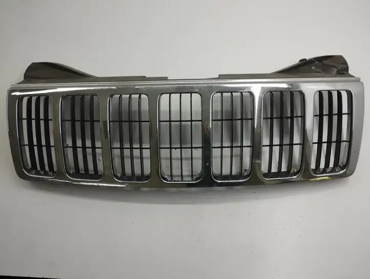 Jeep Grand Cherokee (WK) (2004 - 2010) 5JF94TRMAE Верхняя решетка радиатора — фото 1