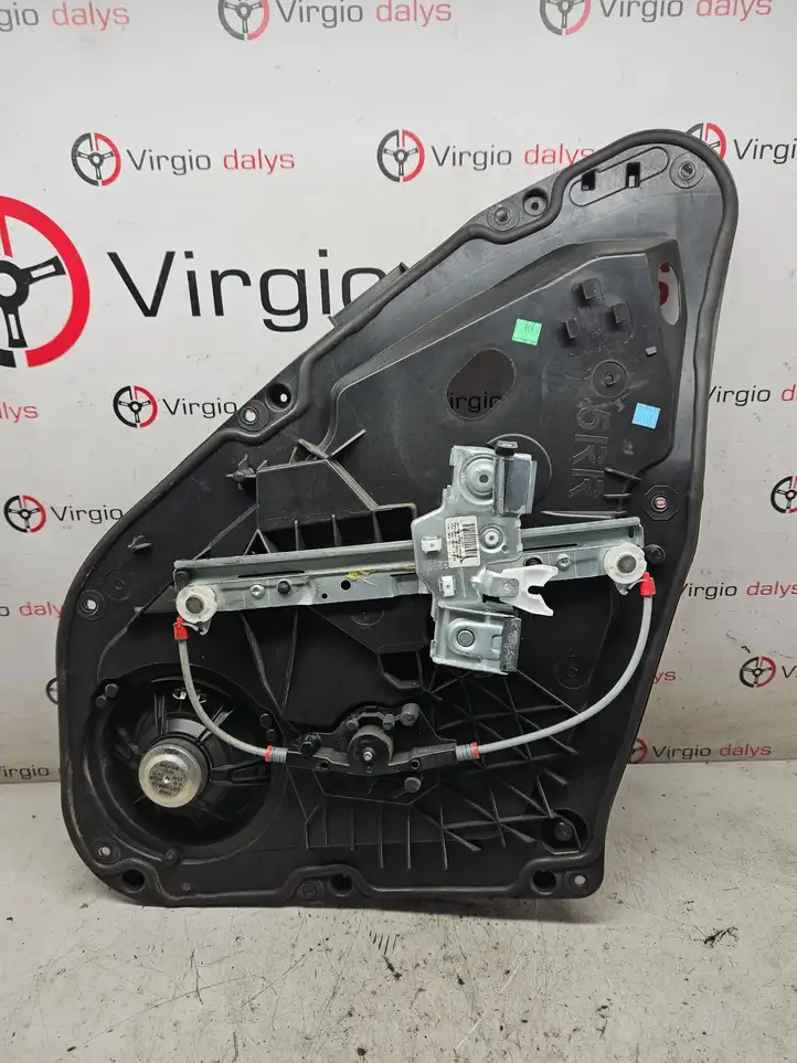 Ford Fiesta (2013 - 2017) C1BBA045H22AC Механический стеклоподъемник задней двери — фото 2