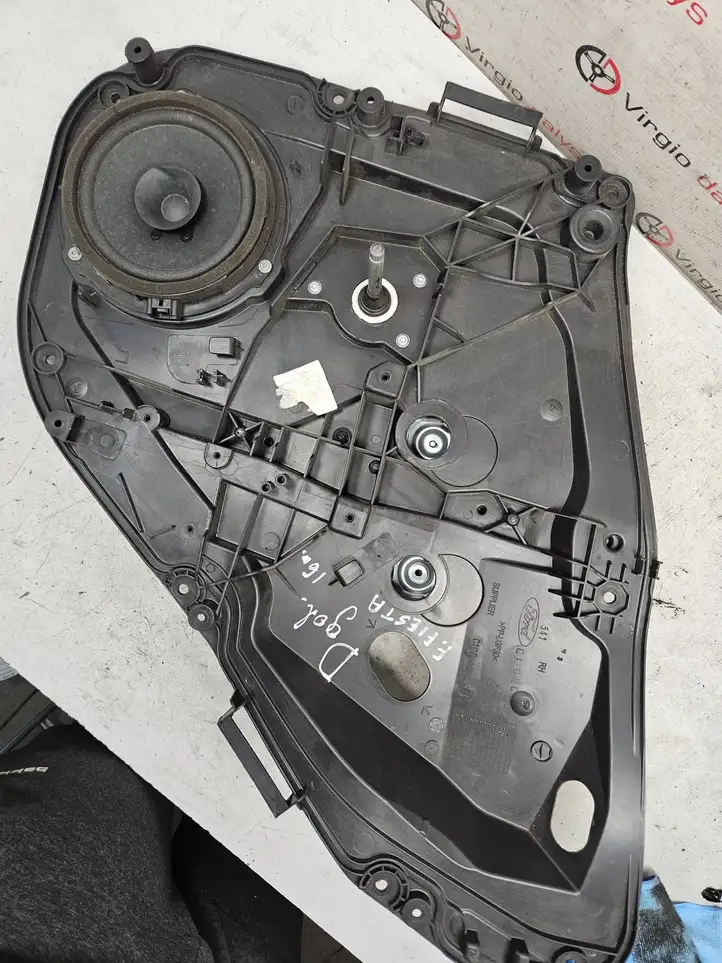 Ford Fiesta (2013 - 2017) C1BBA045H22AC Механический стеклоподъемник задней двери — фото 3