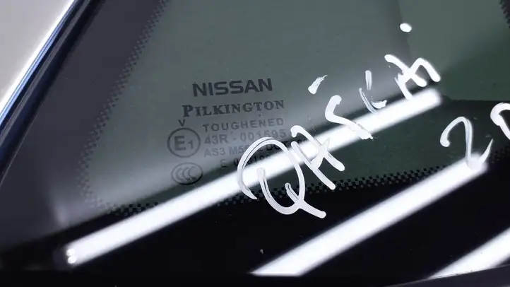 Nissan Qashqai (2013 - 2017) 833124EA0A Заднее боковое стекло — фото 3