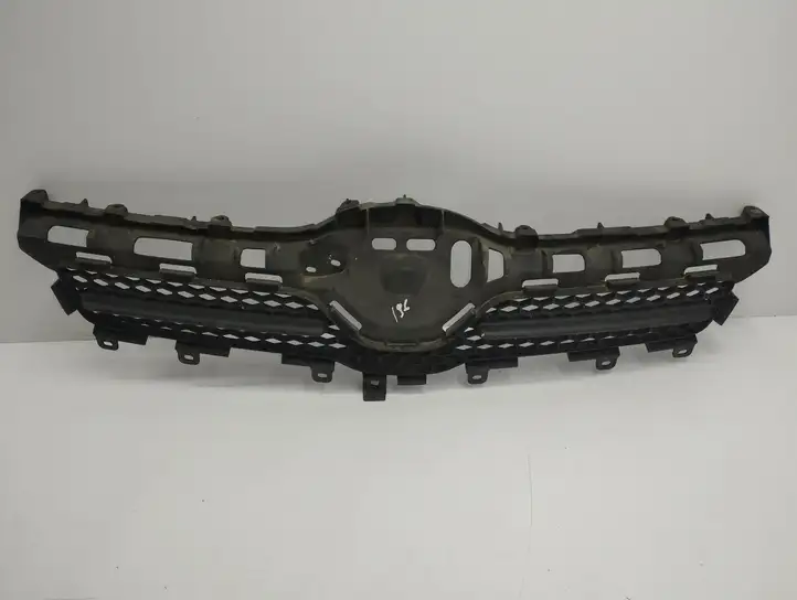 Toyota Corolla Verso AR10 (2004 - 2009) 531110F030 Верхняя решетка радиатора — фото 1