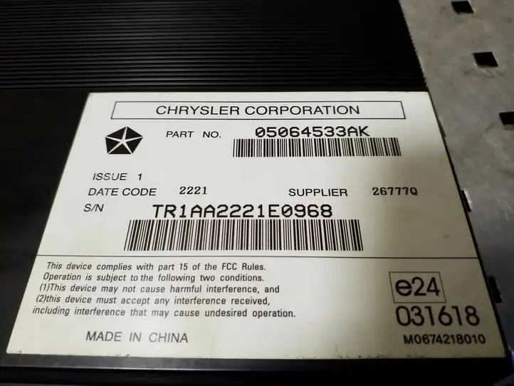 Jeep Grand Cherokee (2010 - 2021) 05064533AK Усилитель звука — фото 3