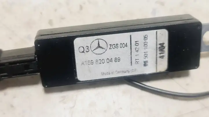 Mercedes-Benz A W169 (2004 - 2012) A1698200489 Усилитель антенны — фото 4