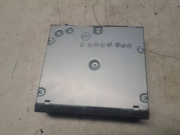 Land Rover Range Rover Sport L320 (2005 - 2009) 8H4210E887AB CD/DVD чейнджер — фото 4