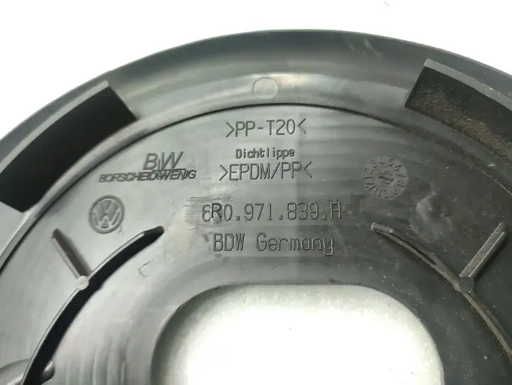 Audi S1 (2014 - 2019) 6R0971839H Прочие детали салона — фото 5