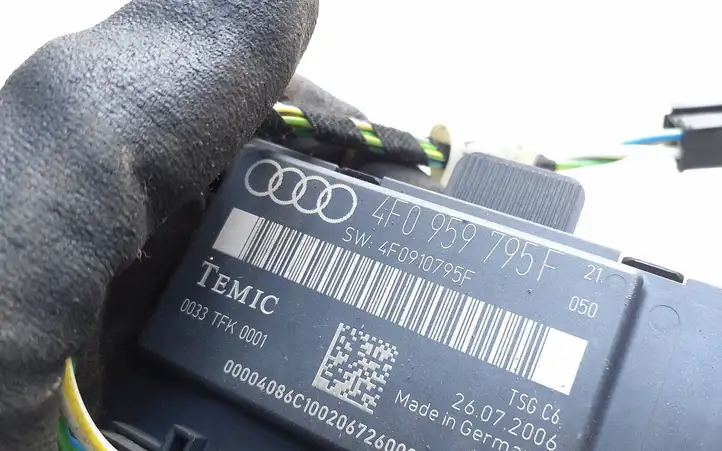 Audi A6 S6 C6 4F (2004 - 2008) 4F0959795F Блок управления дверью — фото 5