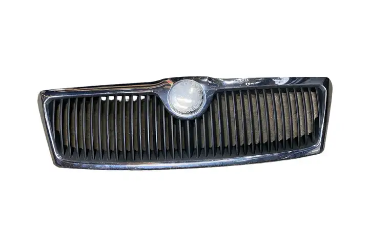 Skoda Octavia Mk2 (1Z) (2004 - 2013) 1Z0853668 Передняя решетка — фото 1