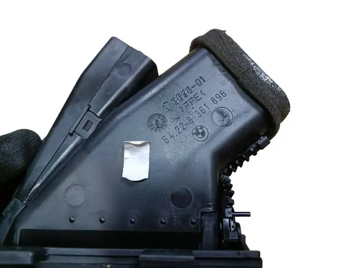BMW 3 E46 (1998 - 2005) 64228361898 Боковой воздушный дефлектор — фото 3