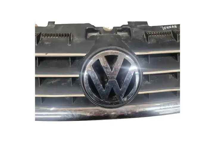 Volkswagen Touran I (2003 - 2010) 1T0853651 Передняя решетка — фото 3