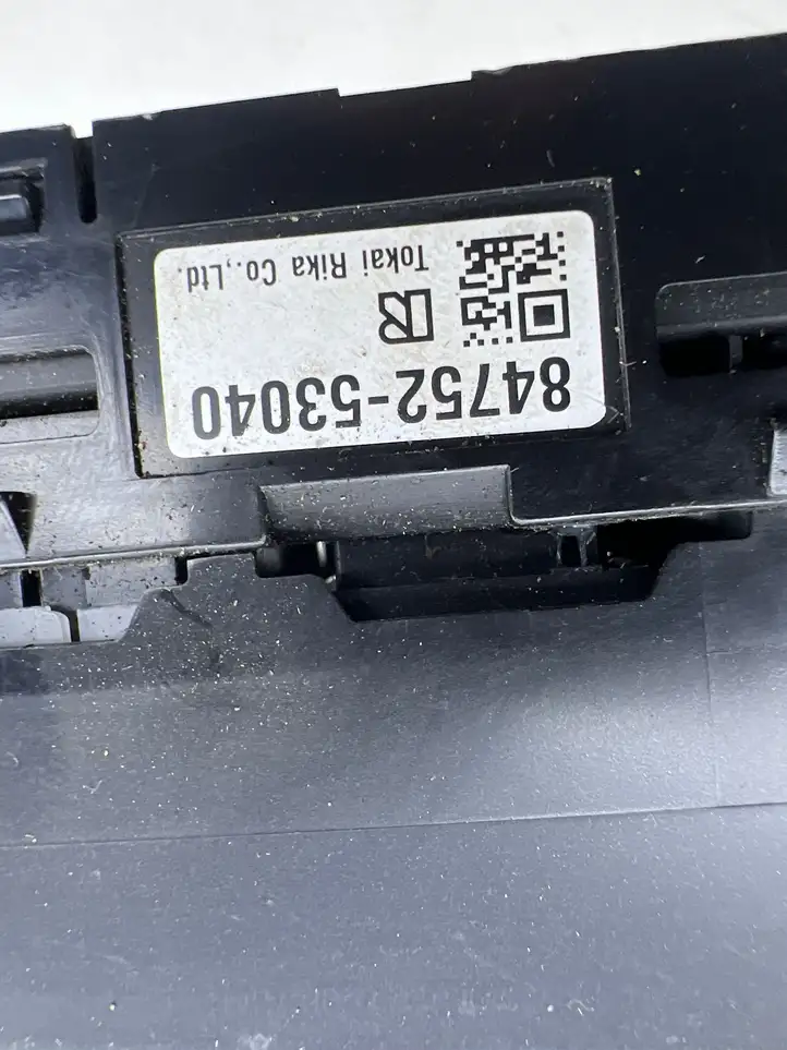 Lexus IS III XE30 (2013 - 2016) 8475253040 Включатель обогрева — фото 2