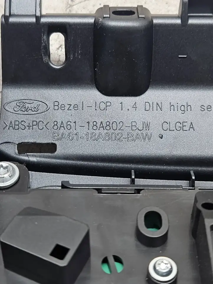 Ford Fiesta (2013 - 2017) 8A6118A802BJW Магнитола / мультимедийная система — фото 5