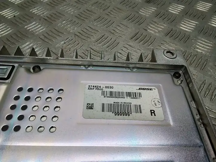 Infiniti Q70 Y51 (2013 - 2019) 3744240030 Усилитель звука — фото 4